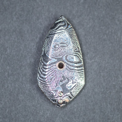 Sacred Skulls Edge Worry Stone - Garnet Inlay (Custom)