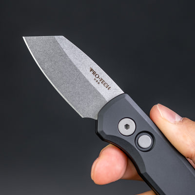 Pro-Tech Knives Runt 5 - Magnacut & Black Aluminum (Limited)