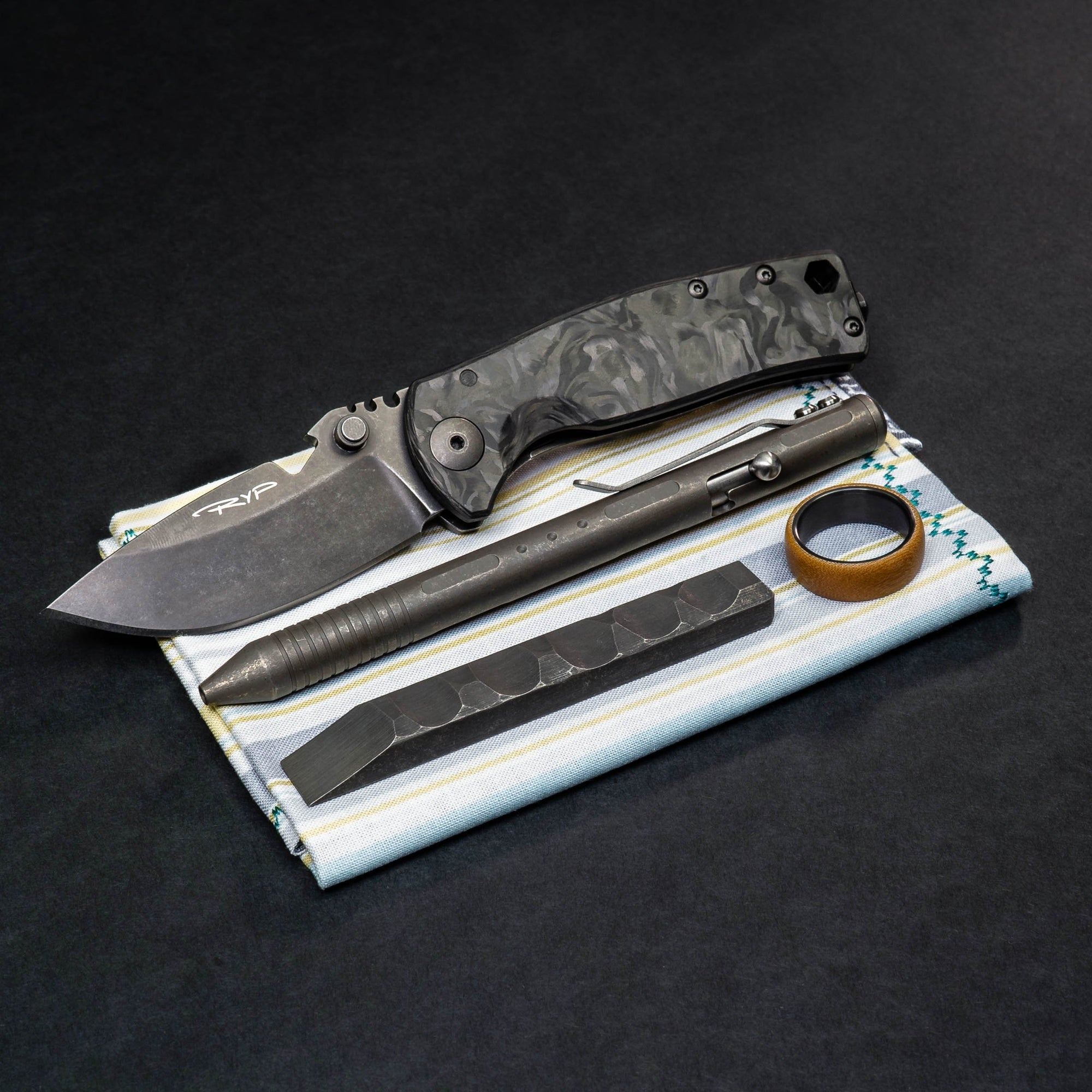 DPx HEST/F Urban - Marbled Carbon Fiber (Exclusive)