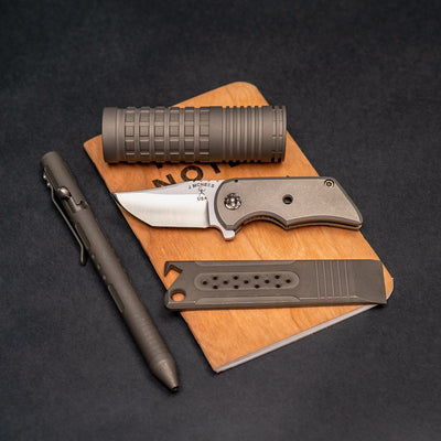 Knife - McNees Custom Knives Tracker Jacker - Titanium (Custom)