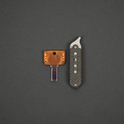 Knife - Pre-Owned: Serge Panchenko Bean Cleaver Flipper - Carbon Fiber